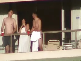 Таня balgarsko domashno porno Тейт споделя гадже със своята секси блондинка