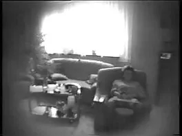 Зашеметяващата маце българско порно Томи Тейлър кара голяма красива мъжка пръчка в POV