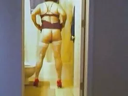Възбудена съпруга беше ударена doma6no porno правилно