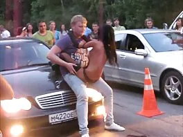 Страхотно изглеждащата жена има нужда да се отпусне секс домашно