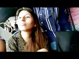 Путка удря възбудена и порно домашно коктейлна жена