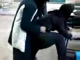 Брюнетка минет лапане като прасе порно домашно